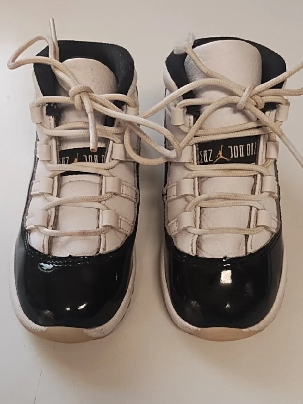 Jordan 11 Retro Gratitude| 8C | Black, White, Metallic Gold